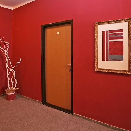 Hotel Zlaty Jelen Horažďovice Kültér fotó