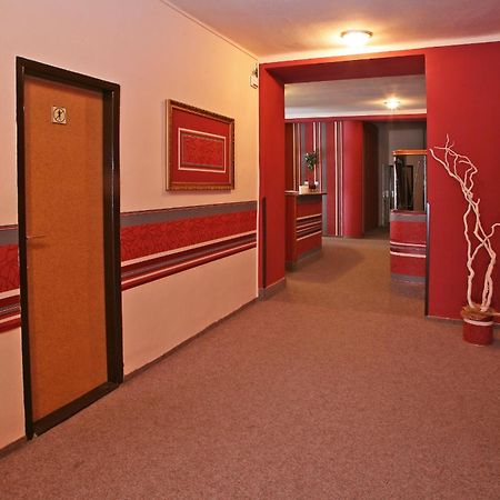 Hotel Zlaty Jelen Horažďovice Kültér fotó