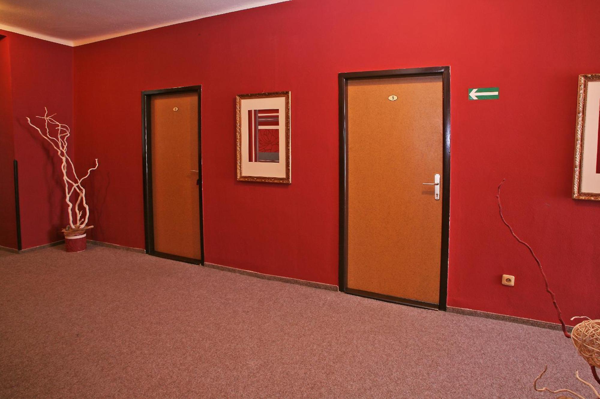 Hotel Zlaty Jelen Horažďovice Kültér fotó